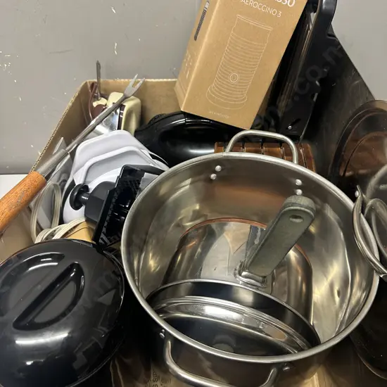 Nespresso Aeroccino3 Milk Shaker, Toastie Maker, Waffle Maker Etc