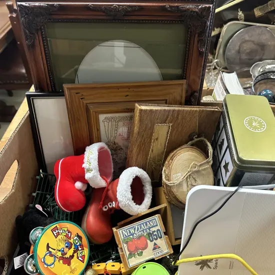 Photo Frames,Visitors Book, Games, Router Etc