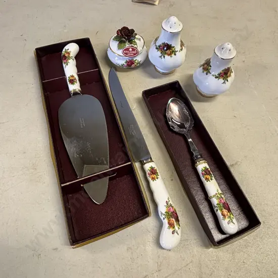Royal Albert Old Country Roses salt and pepper shakers, cultery and trinket box