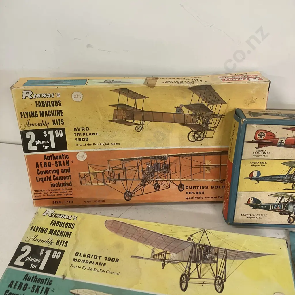 Vintage Four Model Kits Image 1++