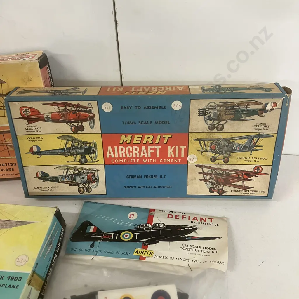 Vintage Four Model Kits Image 1++