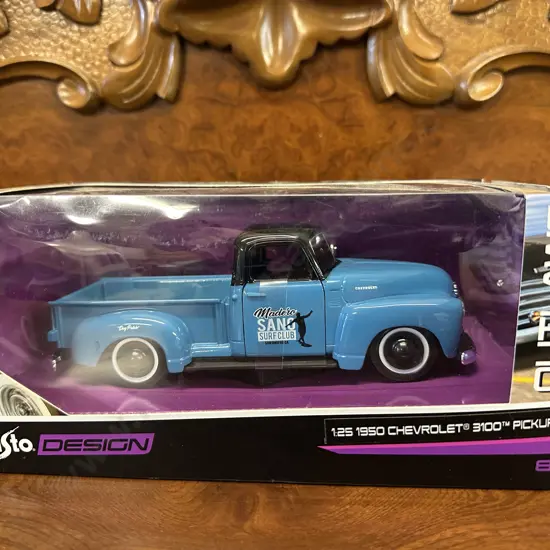 Maisto Design 1:25  1950 Chevrolet 3100 Pick Up 