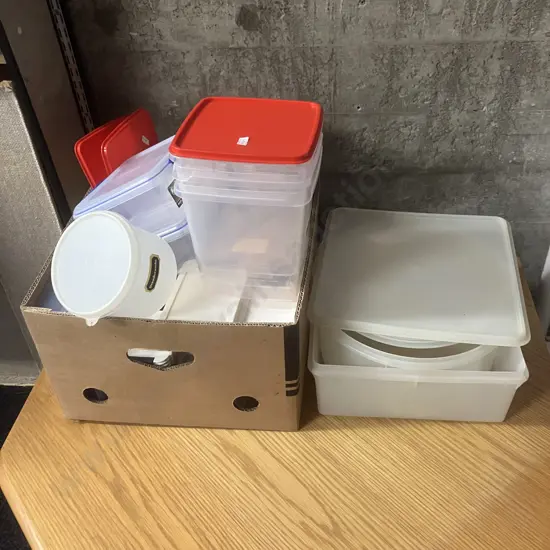 Plasticware & Tupperware