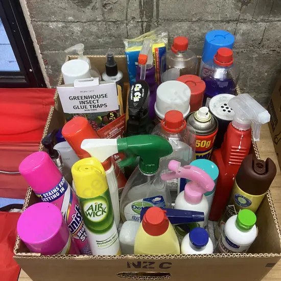 Box Lot Household Items, Cleaning Products Etc
