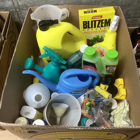 Box Lot Garden Ferts, Seed Etc