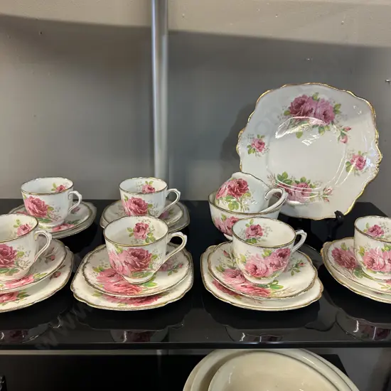 Royal Albert 'American Beauty' Teaware