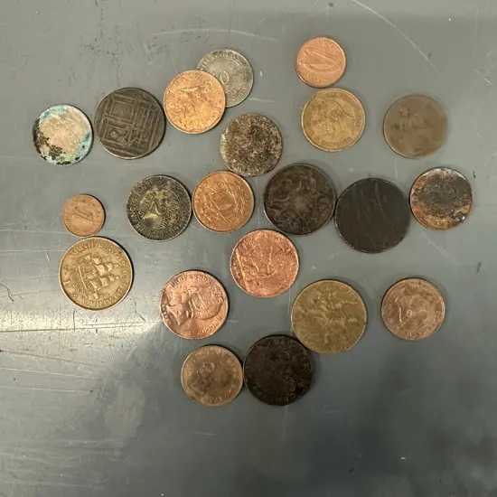 Half Pennies Including 1792 Rochdale Token Etc