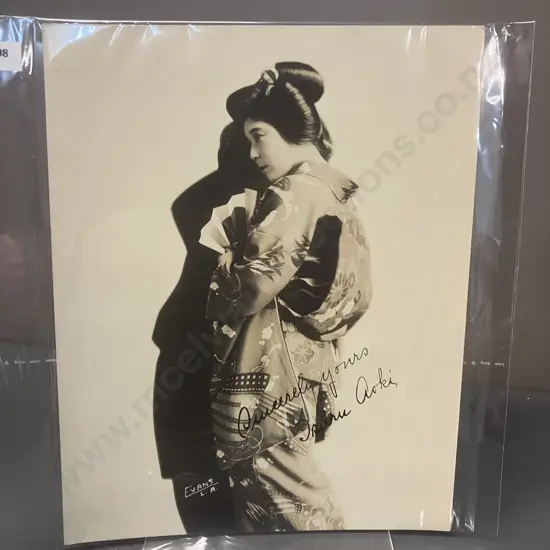 Tsuru Aoki Japanese Actress Silent Era Autographed 24 x 19cm Photo