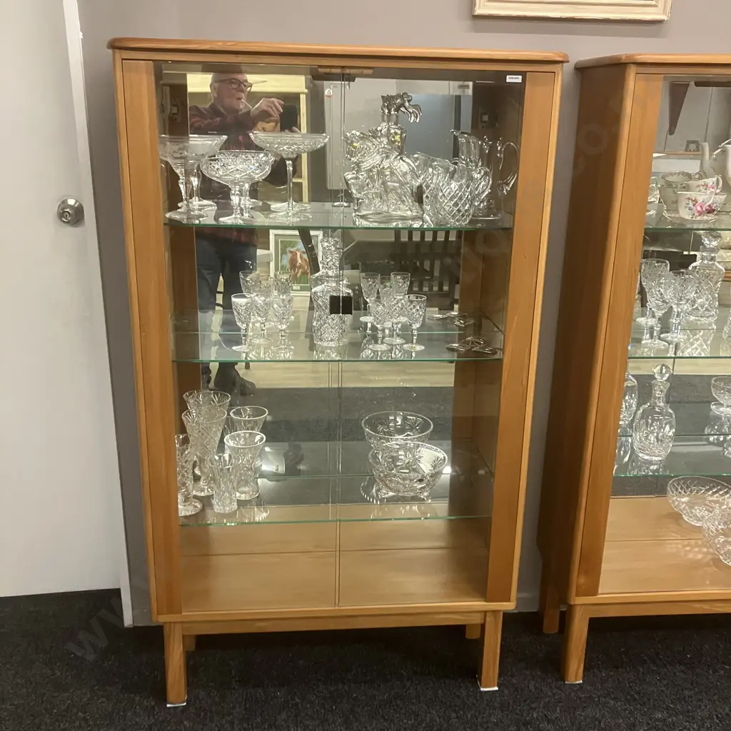 Rimu Double Glass Door Display Cabinet, Mirror Backed, 3 Adjustable Glass Shelves. H156 W93 D30cm Image 1++