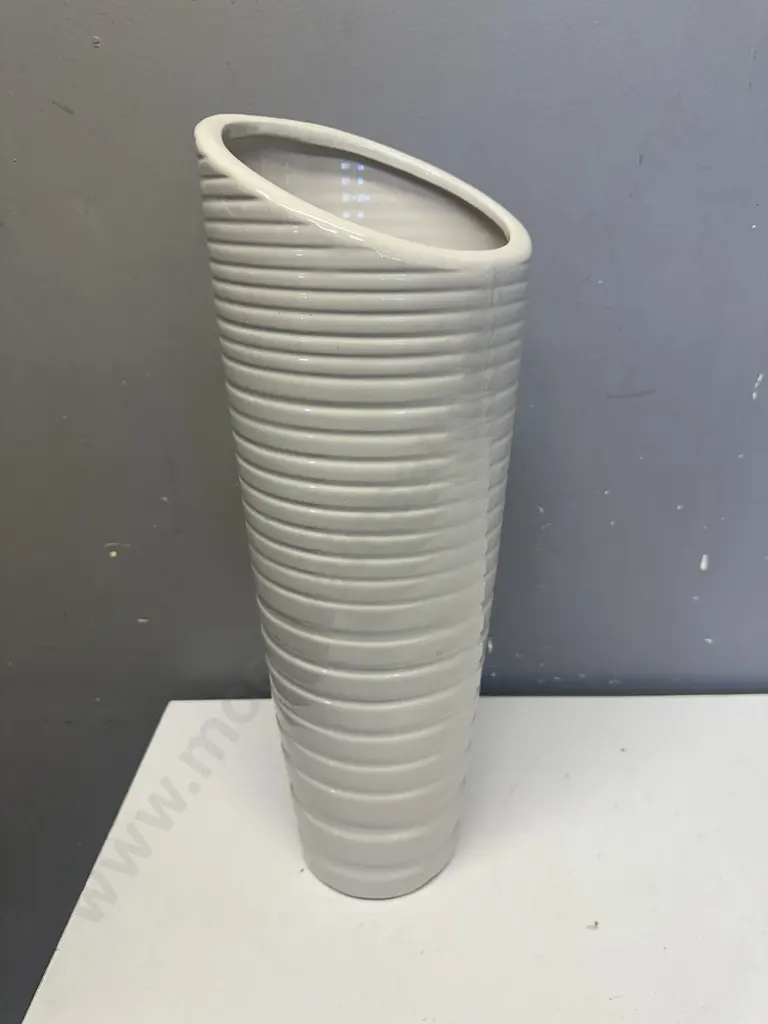 Large Cream Ribbed Vase H47cm. Image 1++