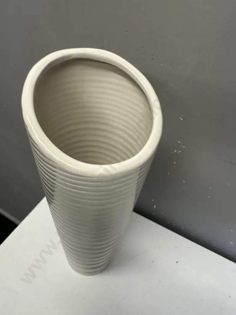 Large Cream Ribbed Vase H47cm. Image 1++