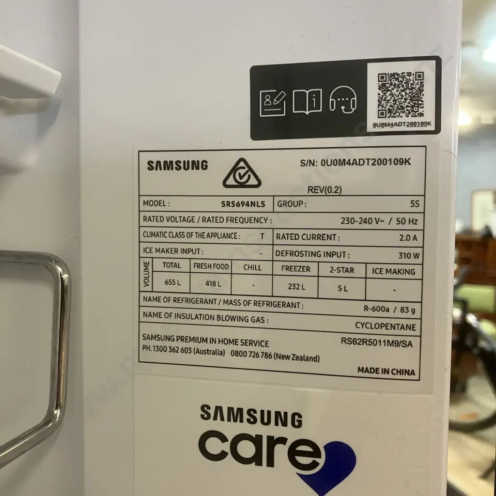 Samsung 655Litre Side By Side Fridge Freezer In Gentle Silver Matt Finish, Model SRS694NLS - (02 / 2022) Image 1++