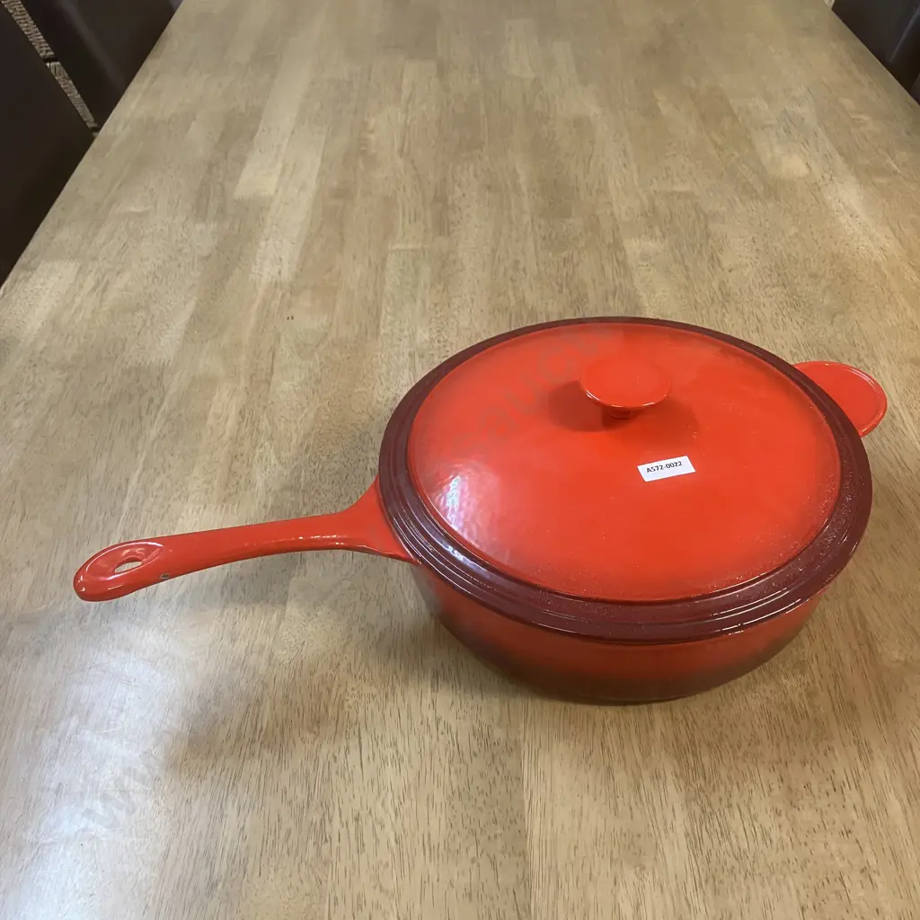 Red Enamel Cast Iron Frypan With Lid - 30cm Image 1++