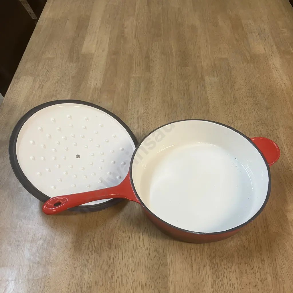 Red Enamel Cast Iron Frypan With Lid - 30cm Image 1++