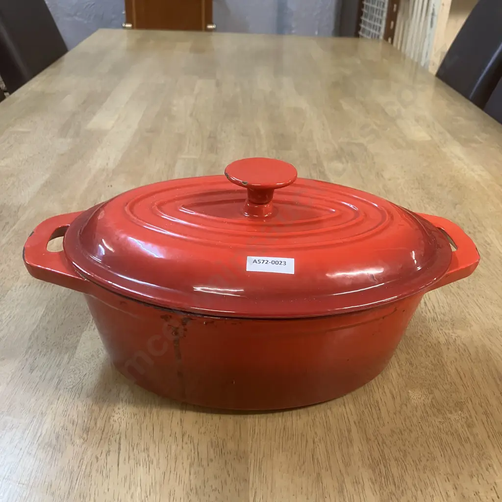 Red Enamel Cast Iron Oval Casserole With Lid - 29cm Image 1++