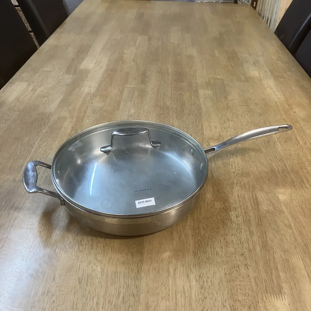 Scanpan Impact Saute Pan with Lid - 28cm Image 1++