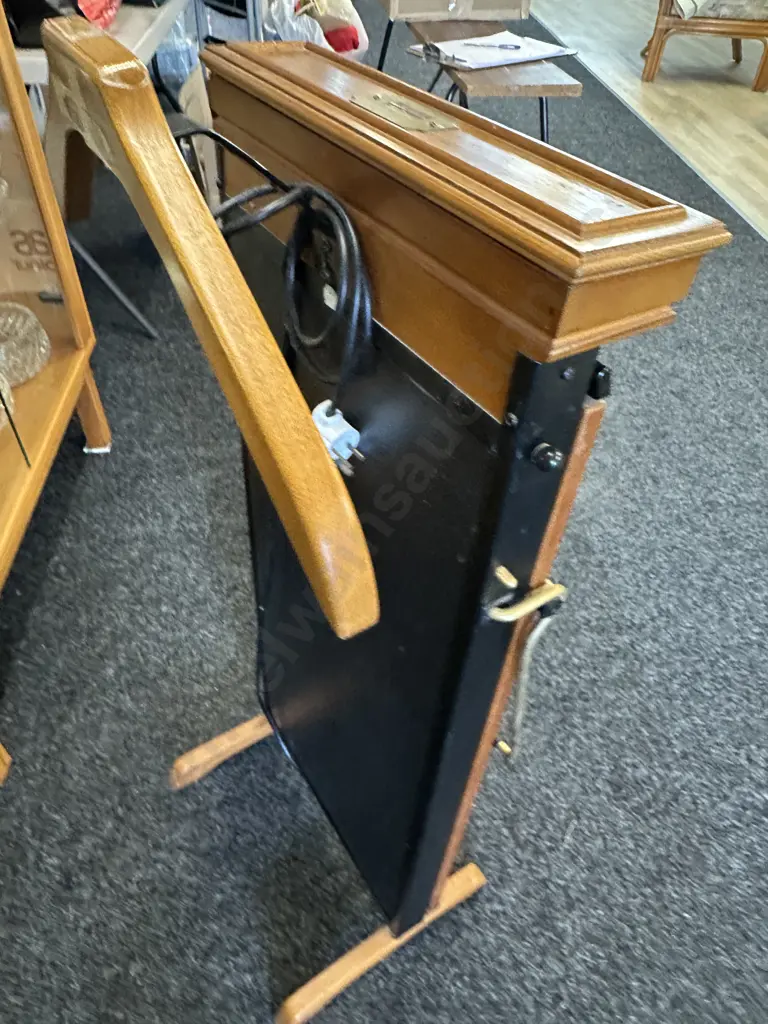 Vintage Corby Statesman Trouser Press (as found) Image 1++
