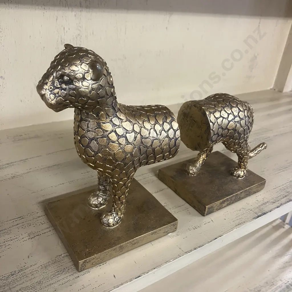 Leopard Decorative Bookends Image 1++