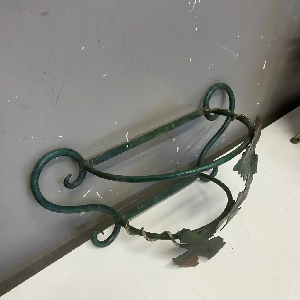 French Style Metal & Wicker Magazine Rack (H49 W43 D29cm) With Metal Wall Mount Hanger Image 1++