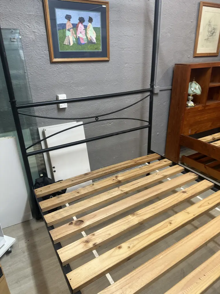 Black Tubular Steel Four Poster Bed With Wooden Slats Image 1++