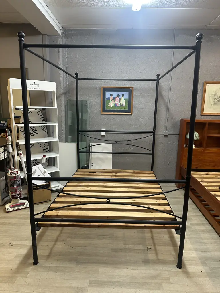 Black Tubular Steel Four Poster Bed With Wooden Slats Image 1++