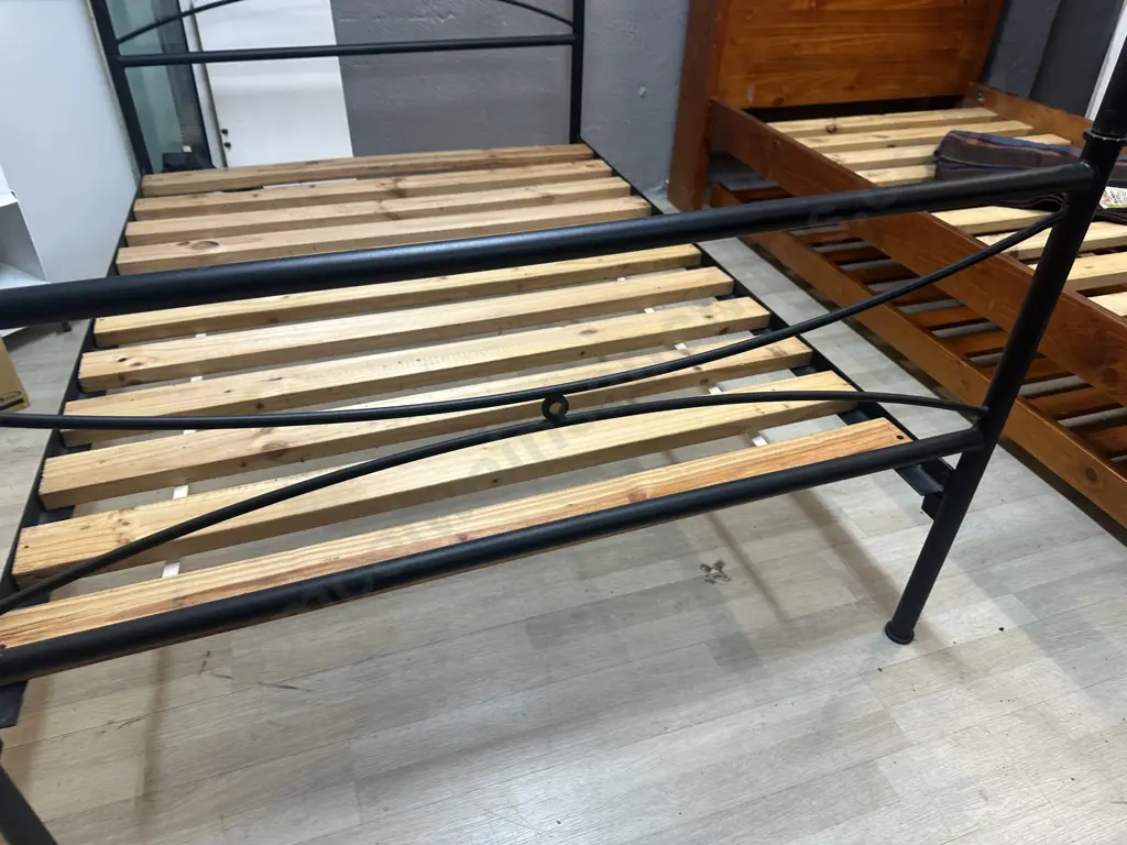 Black Tubular Steel Four Poster Bed With Wooden Slats Image 1++