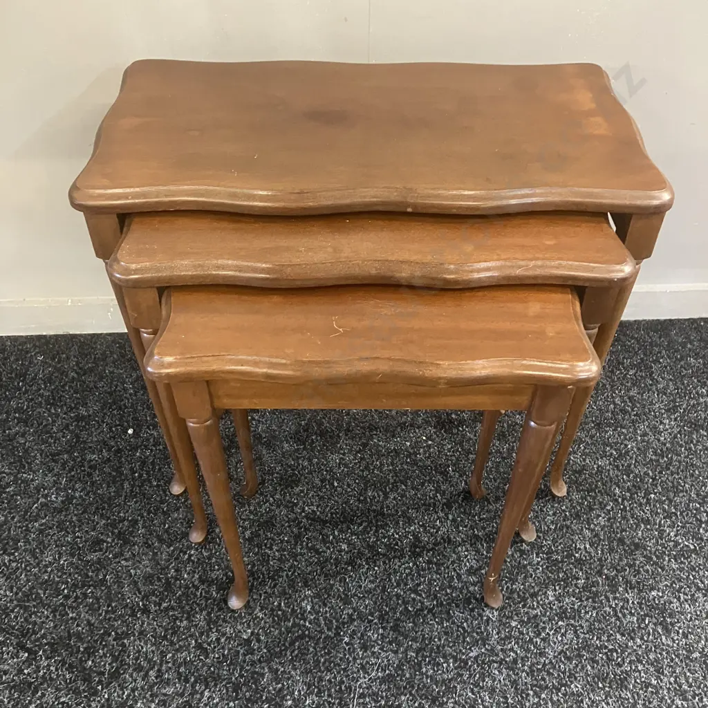 Mahogany Nest Of Three Tables, Fine Cabriole Legs. H45 W53 D28.5cm Image 1++