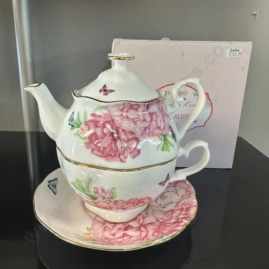 Royal Albert 'Friendship' For Miranda Kerr Tea For One Teapot (Small Chip On Rim)