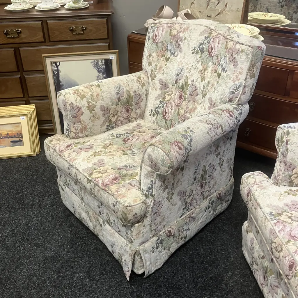 Sanderson Cloth Button Back 2 Seater Sofa With 2 Highbacked Armchairs Image 1++