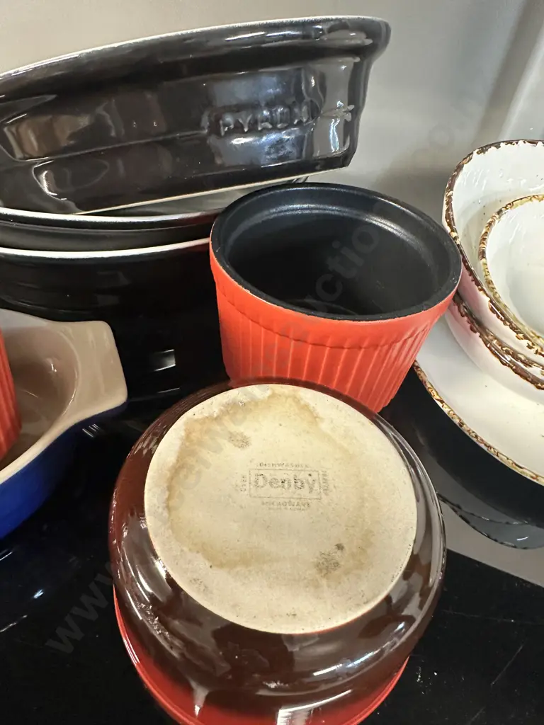 Pyrex Ovenware, Simon Gault Servingware, Bowls Etc Image 1++