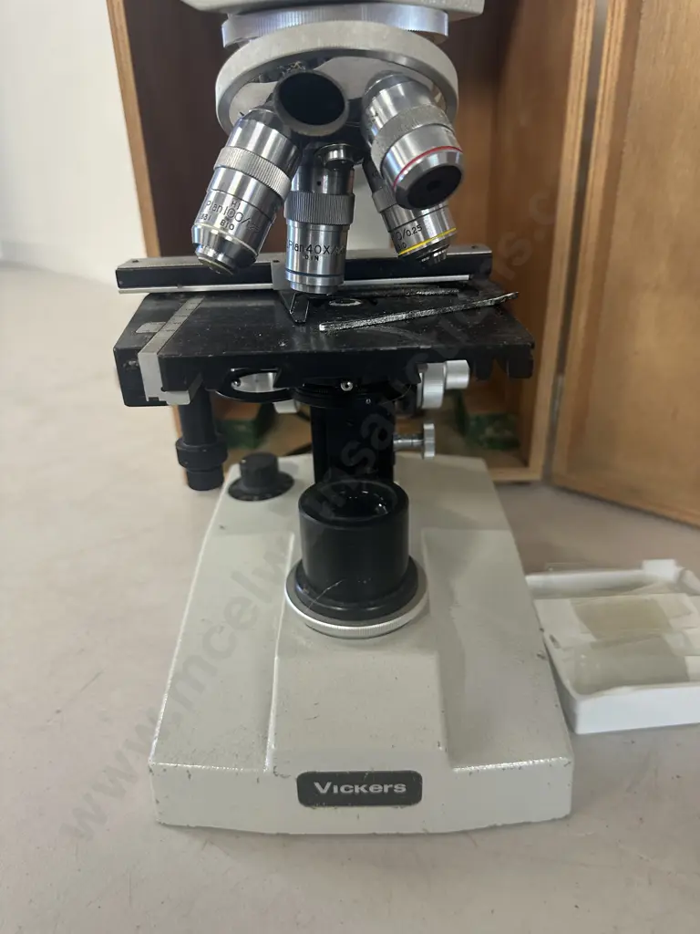Vicker KCHM5311 Binocular Compound Microscope With Wooden Case Image 1++