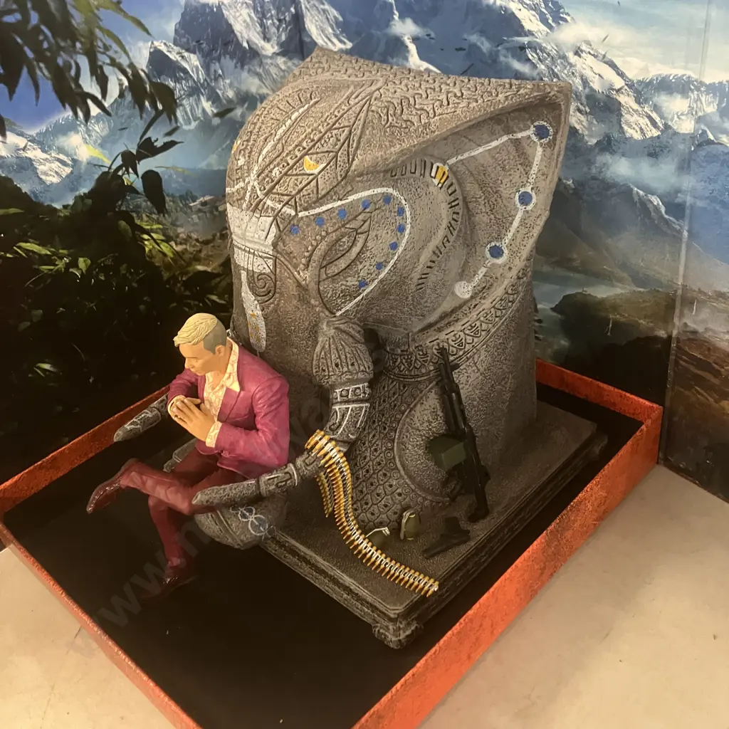 Far Cry 4 Pagan Min Figurine On Elephant Throne With Display Box, Map & Poster - 2014 UBICollectibles Image 1++