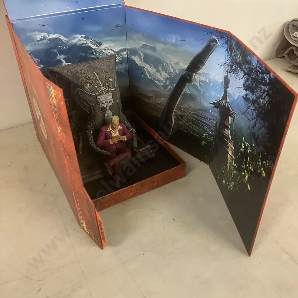 Far Cry 4 Pagan Min Figurine On Elephant Throne With Display Box, Map & Poster - 2014 UBICollectibles Image 1++