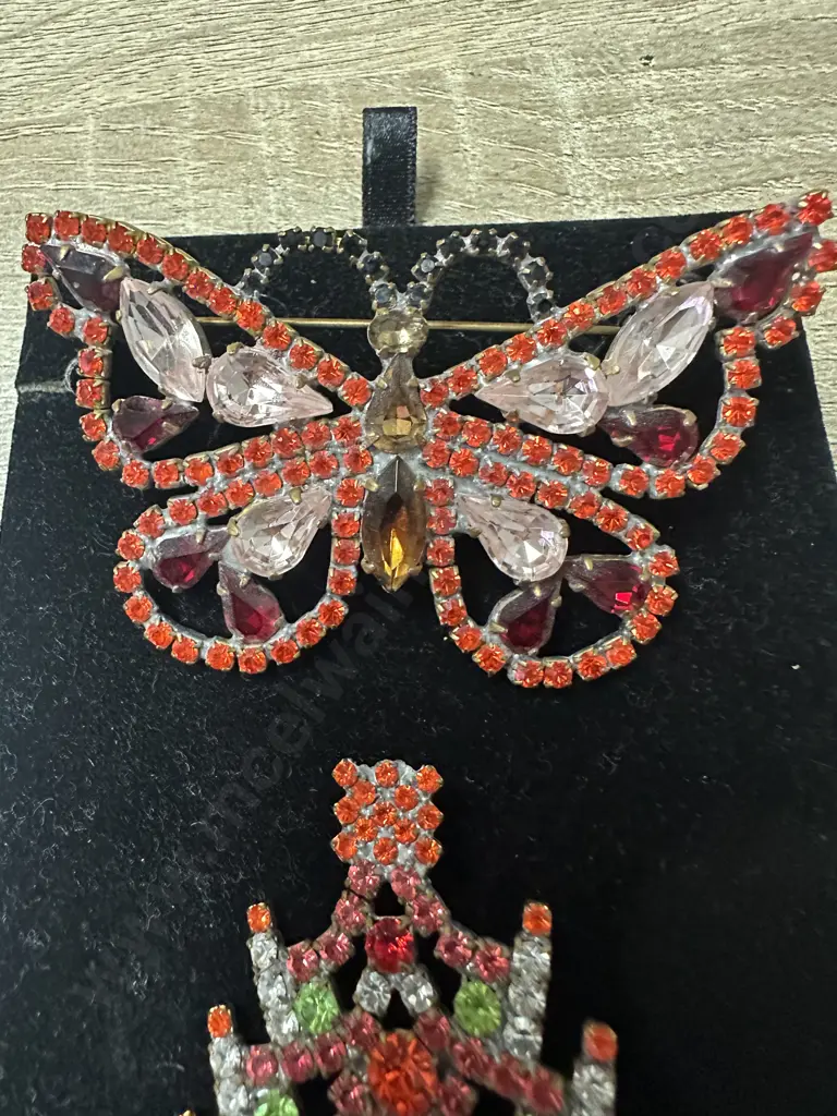 Art Deco Czech Glass Brooches Including Butterfly & Christmas Tree Image 1++