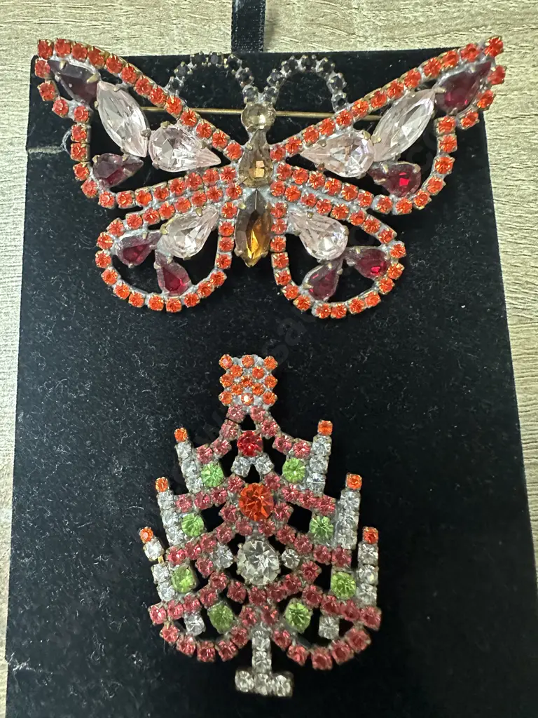 Art Deco Czech Glass Brooches Including Butterfly & Christmas Tree Image 1++