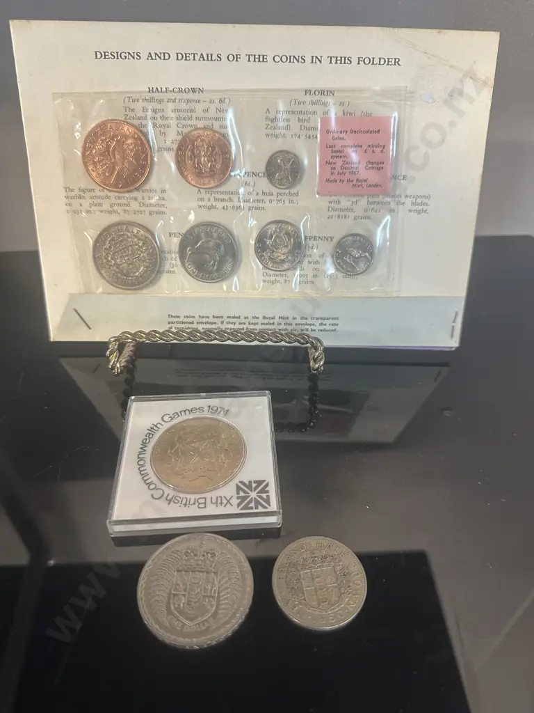 Ordinary Uncirculated Coins Of New Zealand 1965, 1974 British Commonwealth Games One Dollar Etc Image 1++