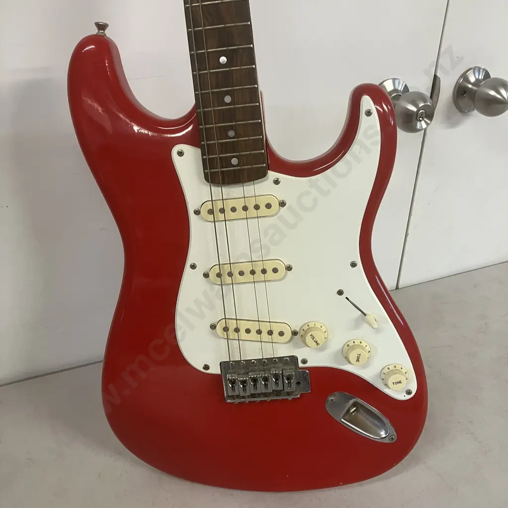 Red & White Electric Guitar Image 1++