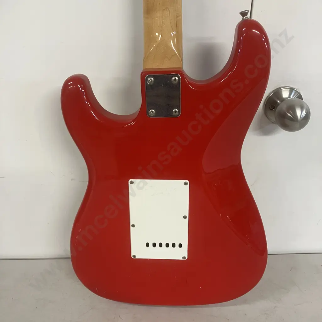 Red & White Electric Guitar Image 1++