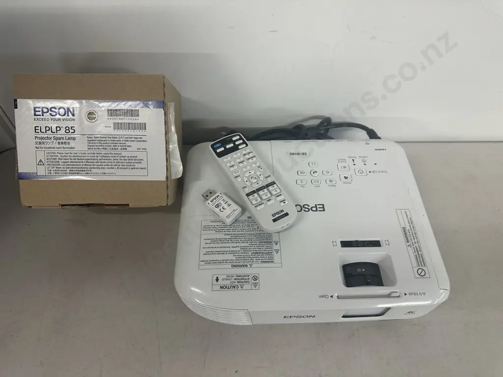 Epson EB-W140 Projector With Epsom EIPLP 85 Spare Lamp & Remote Image 1++