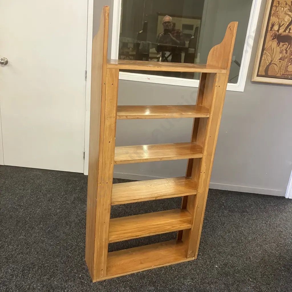 Rimu 6 Tier Open Bookcase. H154 W73 D21cm Image 1++