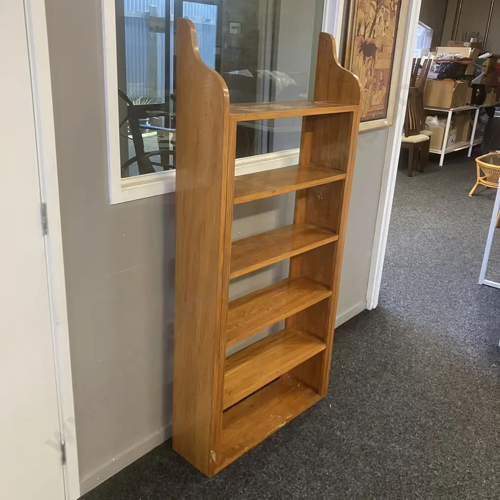 Rimu 6 Tier Open Bookcase. H154 W73 D21cm Image 1++