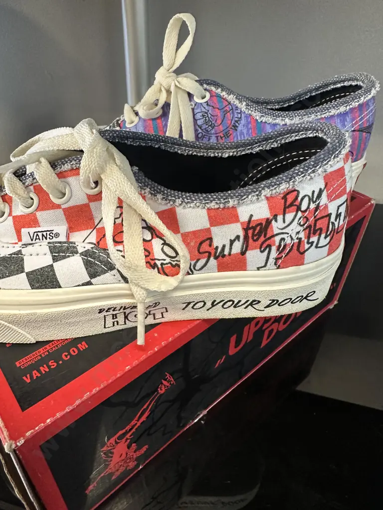 Vans Netflix Stranger Things Sneakers Womans 5.5 Eur35 Image 1++