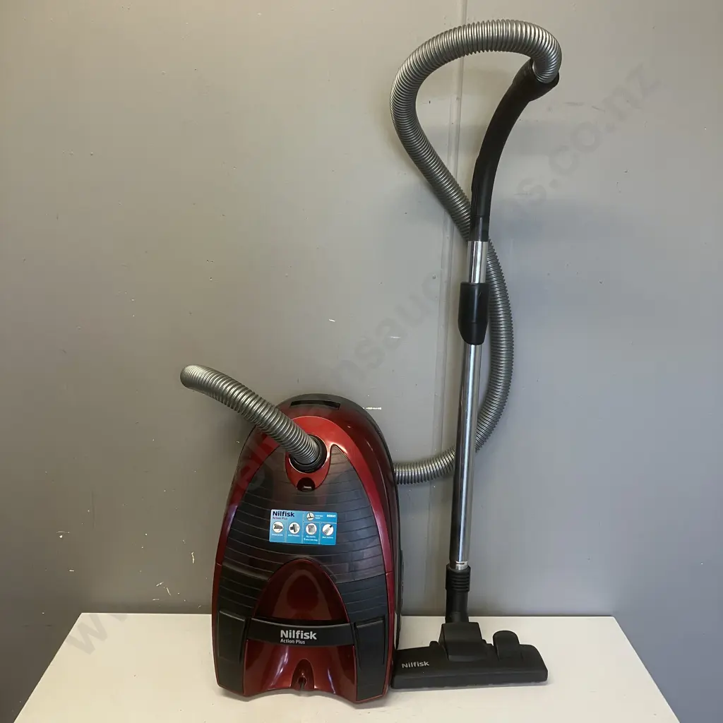 Nilfisk Action Plus Vacuum Cleaner Image 1++