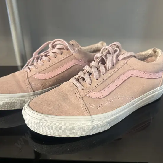 Vans Pink & White Sneakers Womans 8.5 Eur39