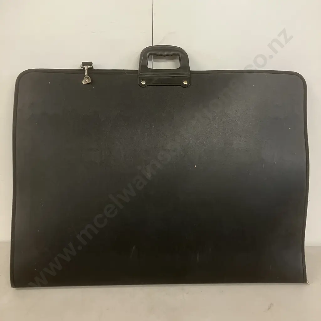 Pro Artist Art bag, Sketch Pads Etc Image 1++
