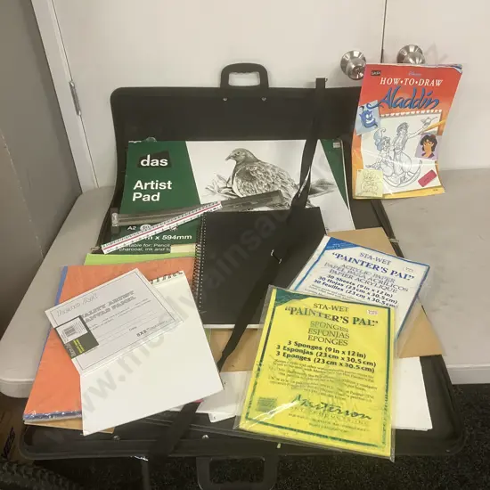 Pro Artist Art bag, Sketch Pads Etc