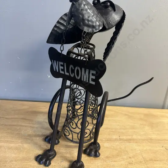 Metal Dog Art 'Welcome' Sculpture H35cm.