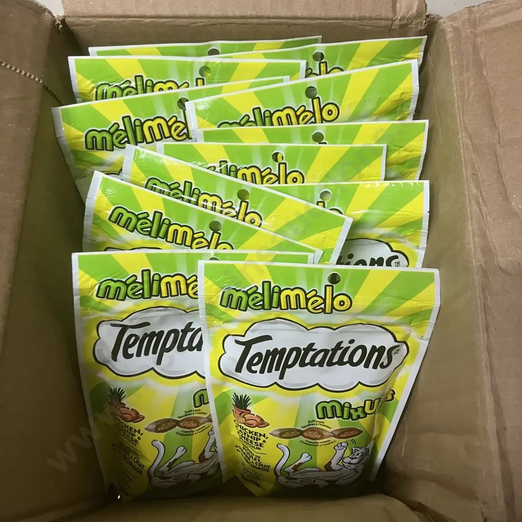 Whiskas Temptations Mixups Chicken, Catnip & Cheddar Flavours - 12 x 85g BB121025 Image 1++