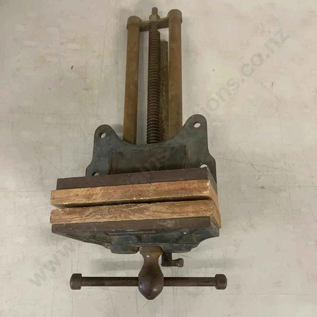 Vintage Record England No: 52 ½ Quick Release Woodworkers Vice Image 1++