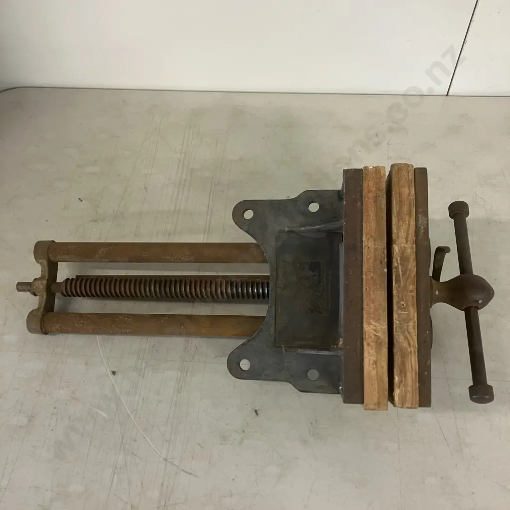 Vintage Record England No: 52 ½ Quick Release Woodworkers Vice Image 1++